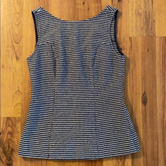 Banana Republic Madmen - Picture 1 of 4